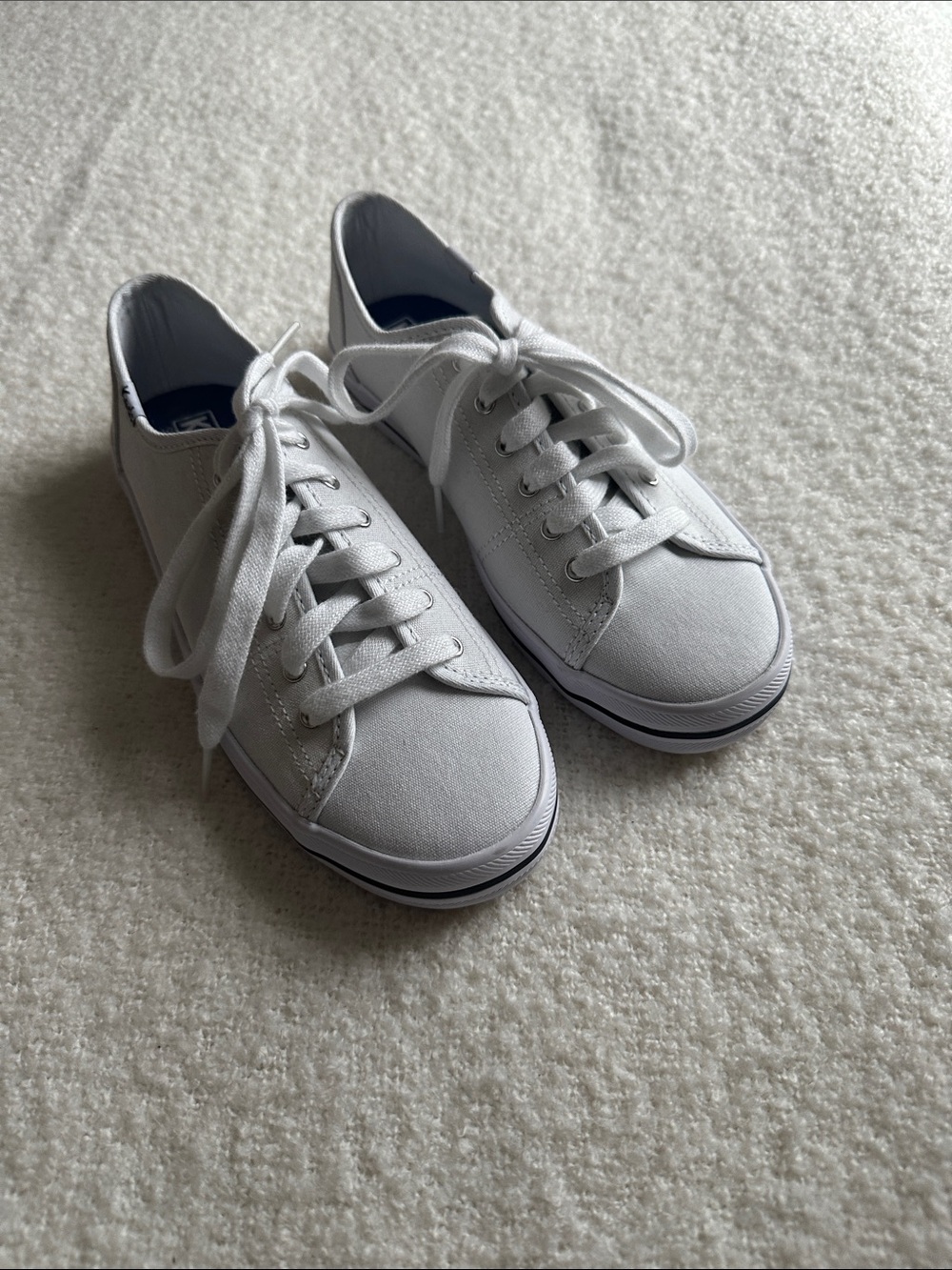Keds White Canvas Low-Profile Lace-Up Sneakers Women’s size 7